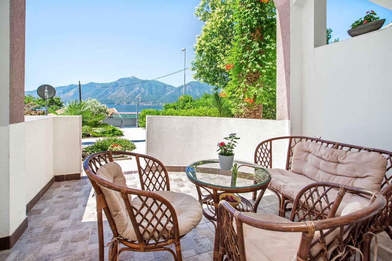 Apartments Villa Popovic Kotor Exterior photo