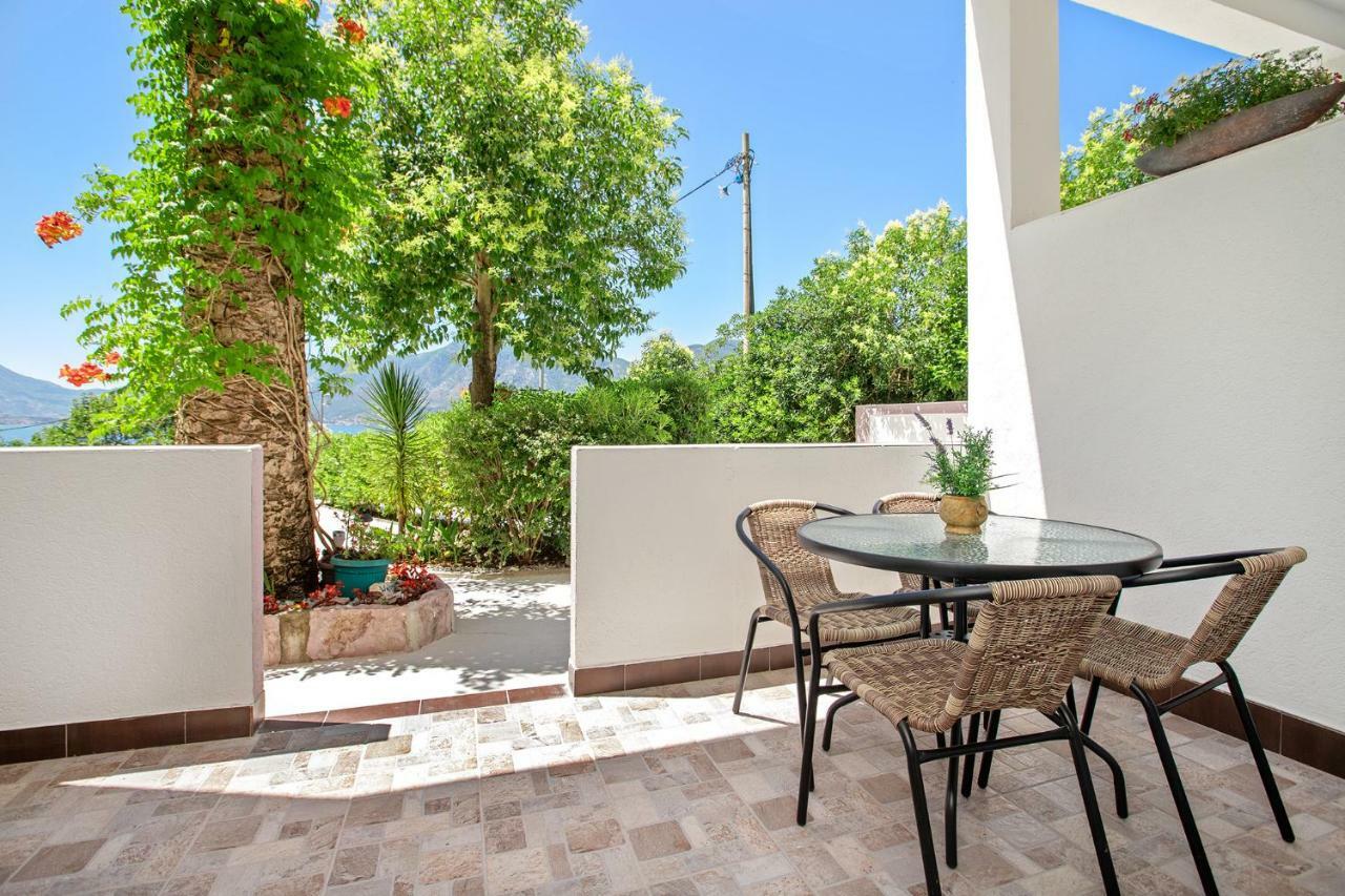 Apartments Villa Popovic Kotor Exterior photo